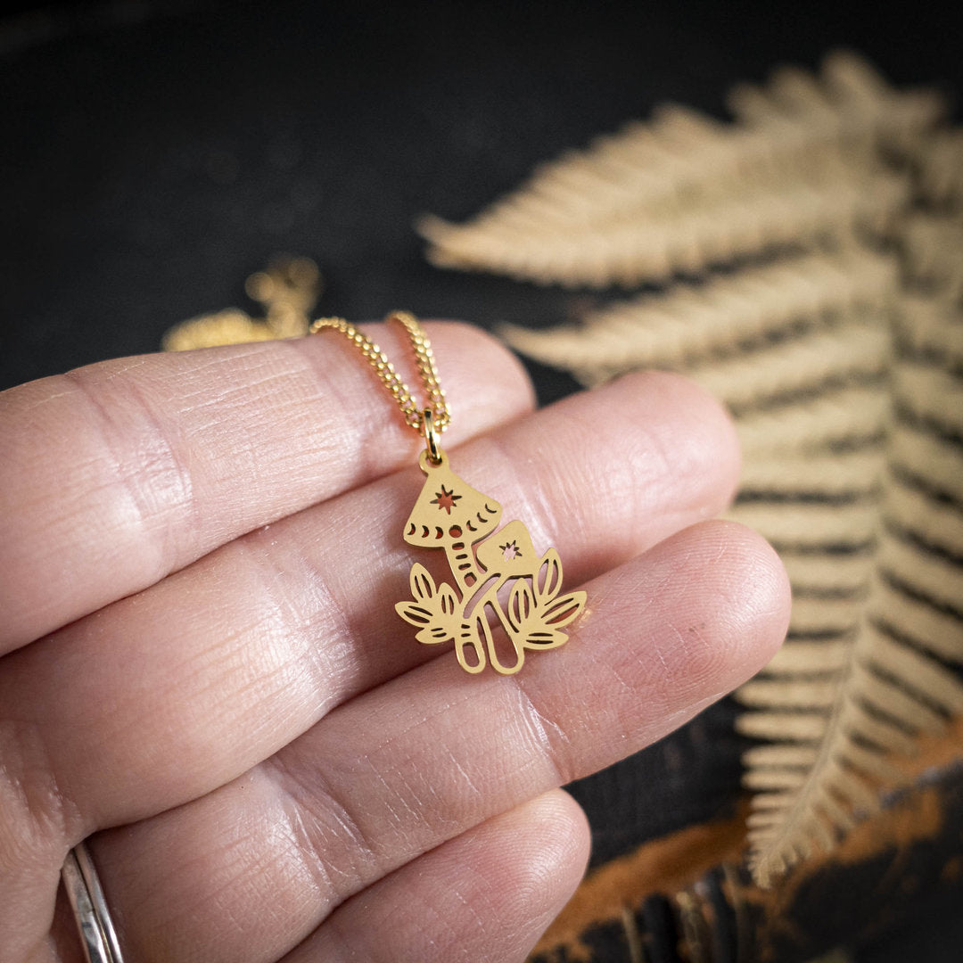 Pilz Kette, Symbol für Glück & Wachstum, Edelstahl goldfarben
