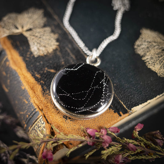 Spinnennetz Anhänger | Silberfarben | Nr. 16