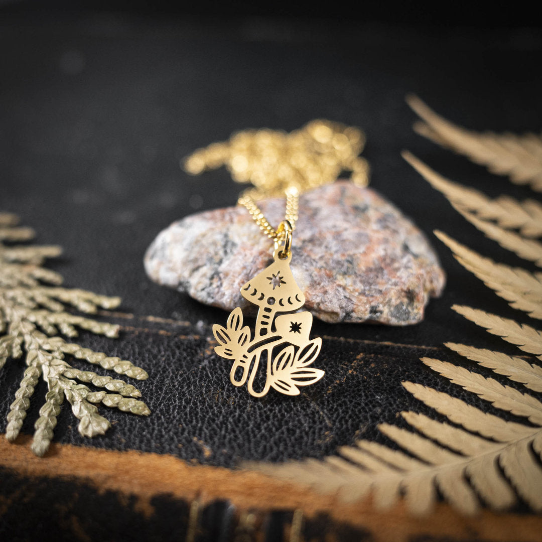 Pilz Kette, Symbol für Glück & Wachstum, Edelstahl goldfarben
