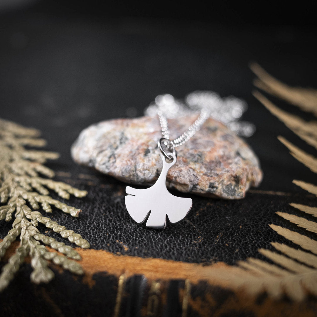 Ginko-Blatt Kette, Symbol für Hoffnung & Freundschaft, Edelstahl silberfarben