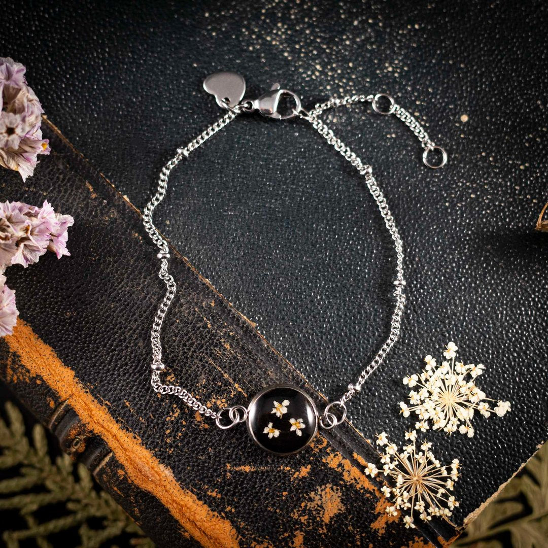 Süßes Armband mit echten Wilde Möhre Blüten, Edelstahl silberfarben