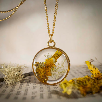 Schätze des Waldes - Anhänger mit Flechte, rund 24k vergoldet, #2