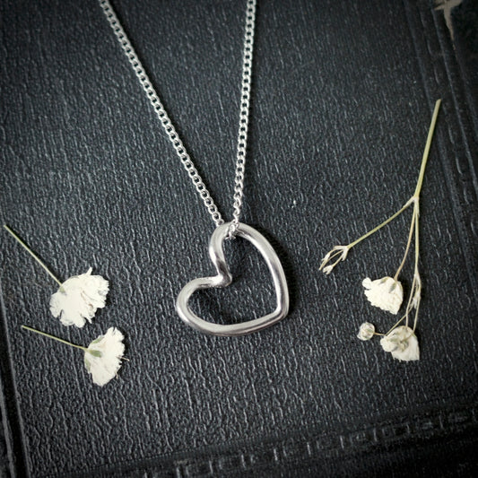 Herz Kette, Symbol für Liebe & Freundschaft, Edelstahl silberfarben